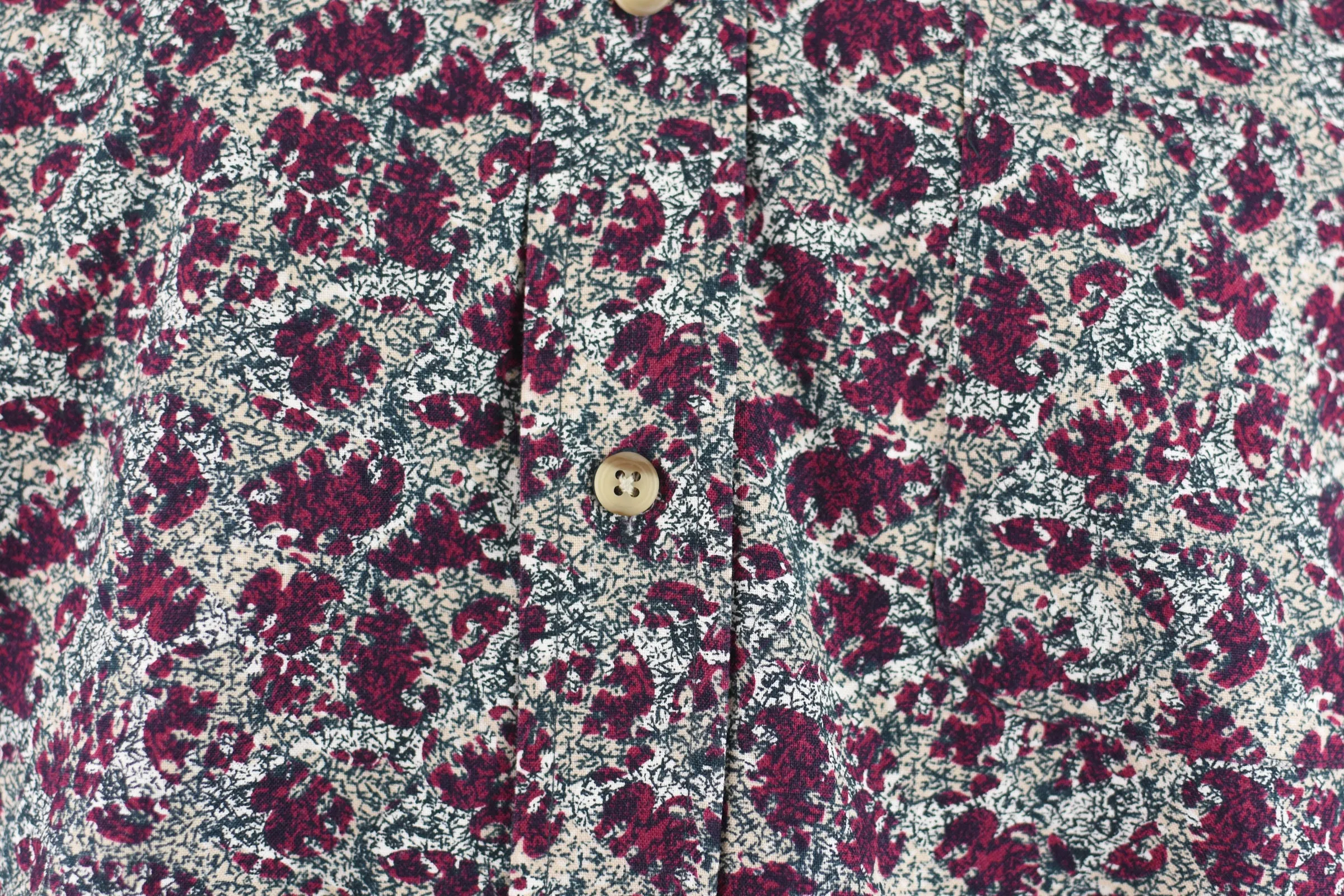 90s Abstract Button Down Short Sleeve Dress Shirt, Men's Large