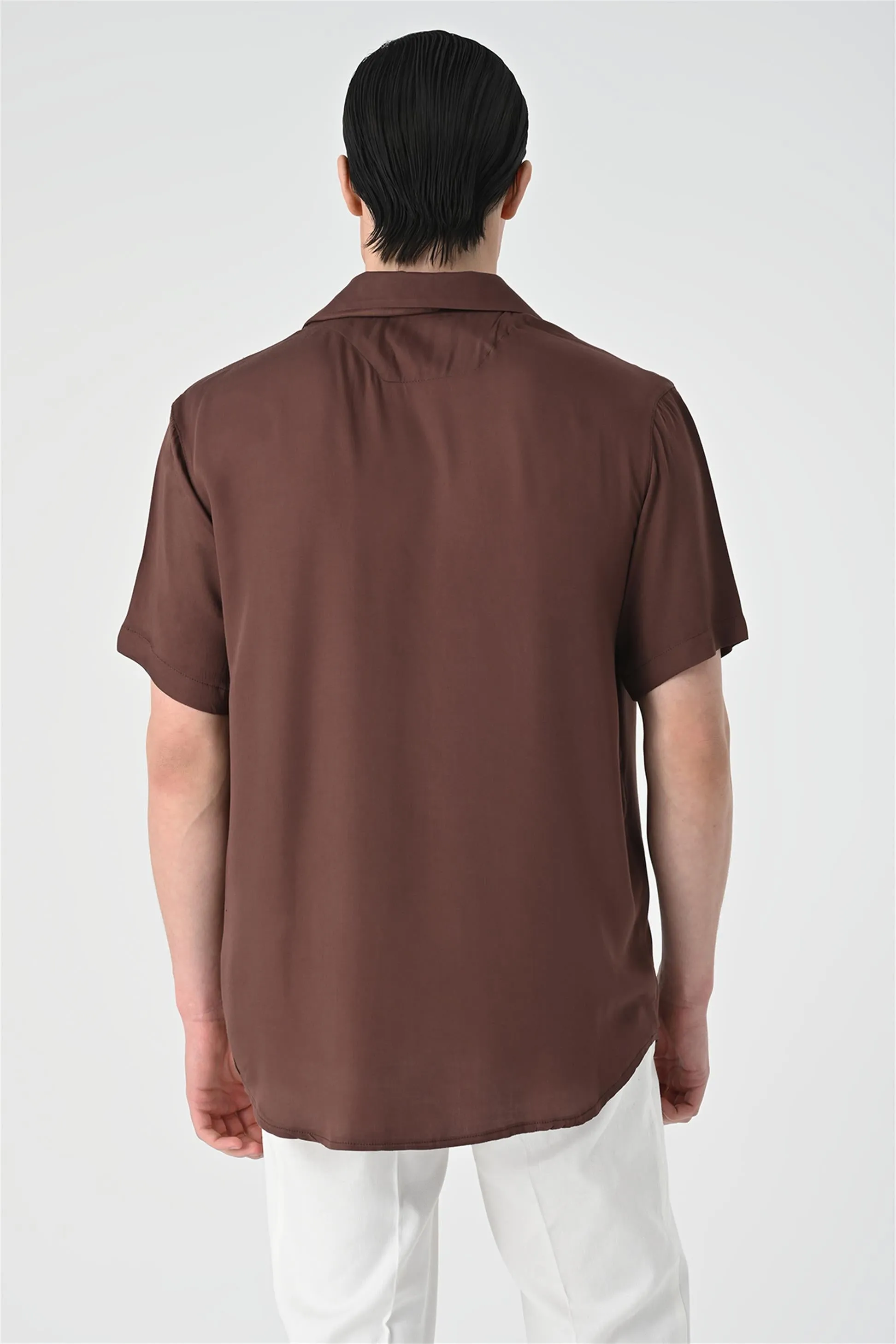 ANT Oversized Short Sleeve Men's Shirt with Applique Collar - Zhovti Vody