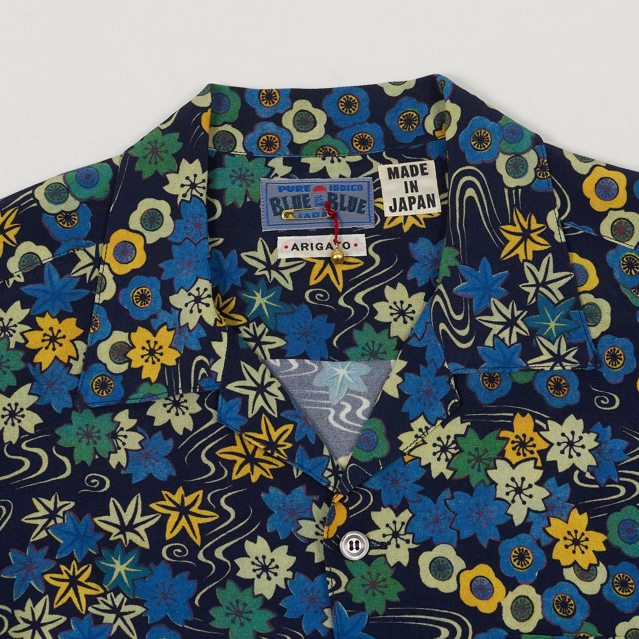 Blue Blue Japan Aloha Short Sleeve Sakura Shirt