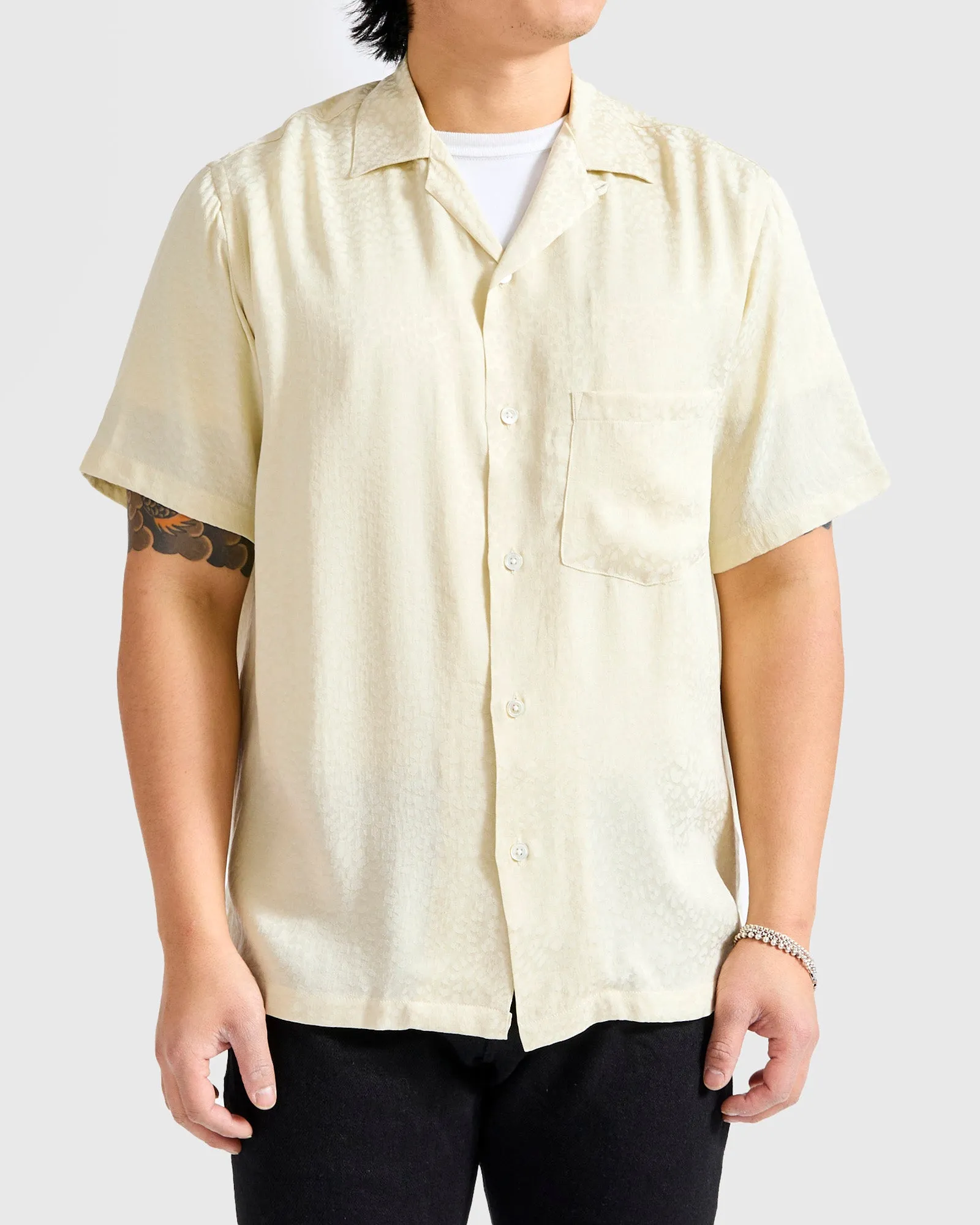 Finger Print Button-Up Shirt in White