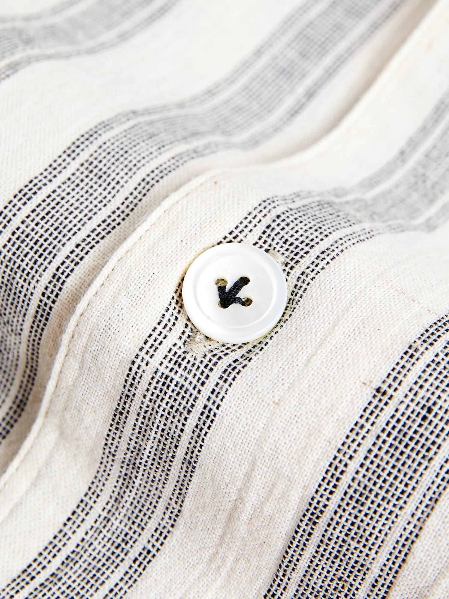 Linen Italian Collar Shirt in White Stripe