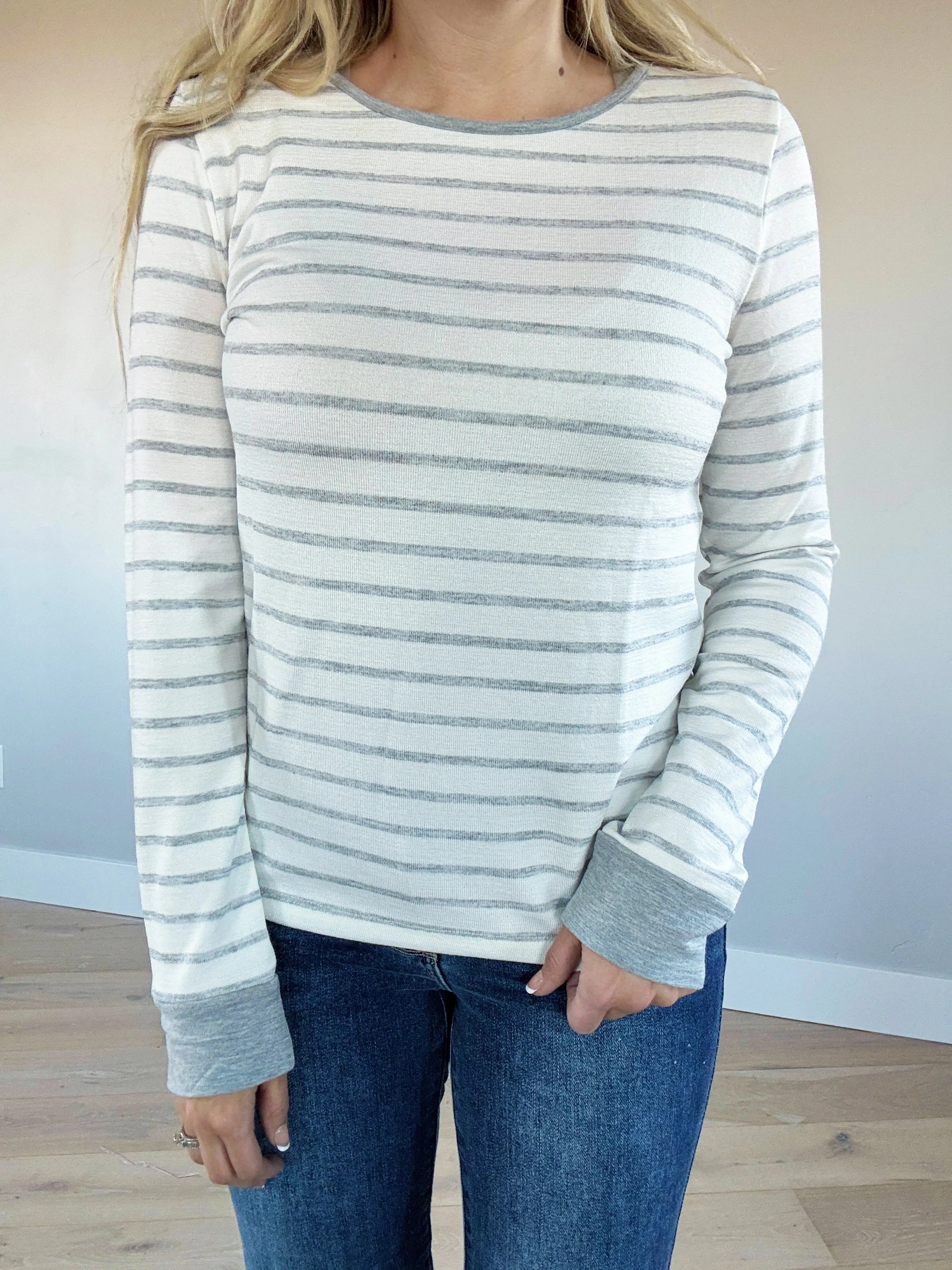 Opportunities Knocking Cut Out Tie-Back Long Sleeve in Ivory & Heather Gray