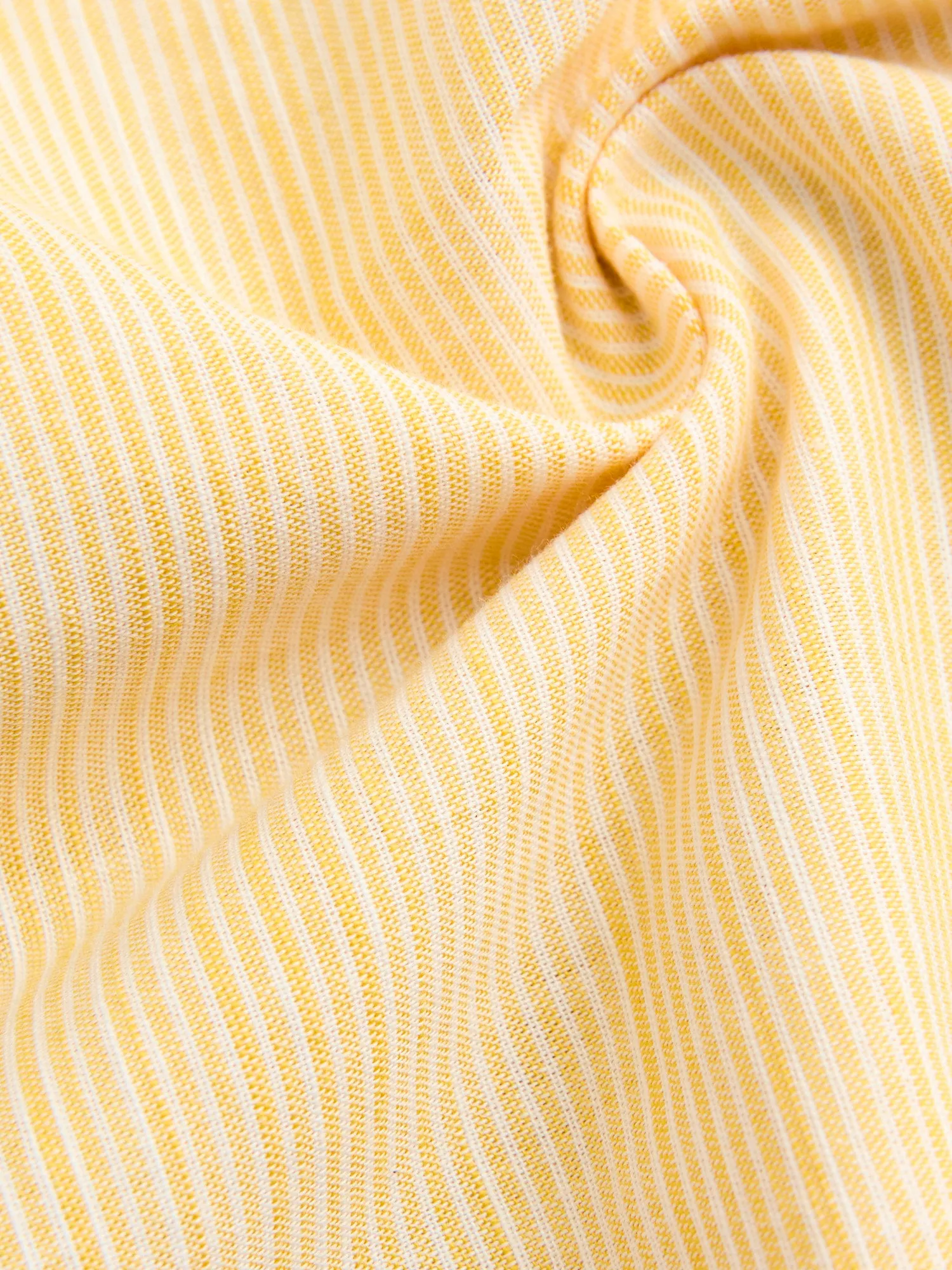 Summer Blend Button-Up Shirt in Yellow